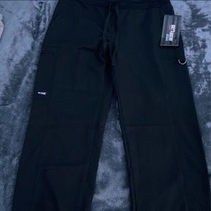 Size medium greys anatomy stub pants.